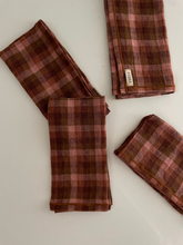 Load image into Gallery viewer, Plaid Dinner Napkins - individual